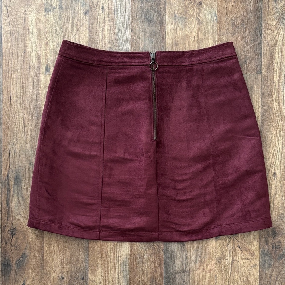 Old Navy Burgundy Faux Suede Mini Skirt - Picture 2 of 4